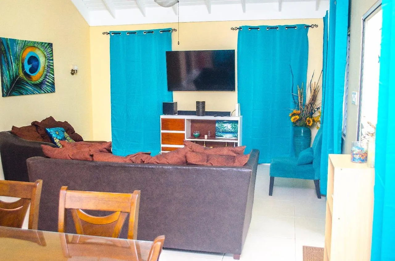 Ocho Rios Villa @ The Palms Priory Jamaica